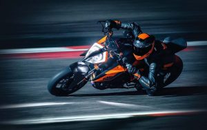 KTM 1290 Super Duke R 2020