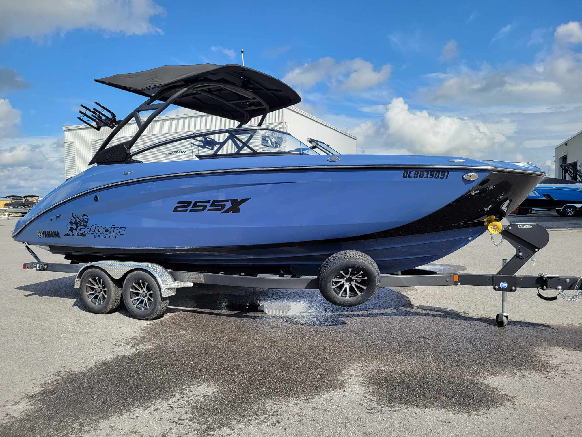 Bateau sport Yamaha 255X 2023